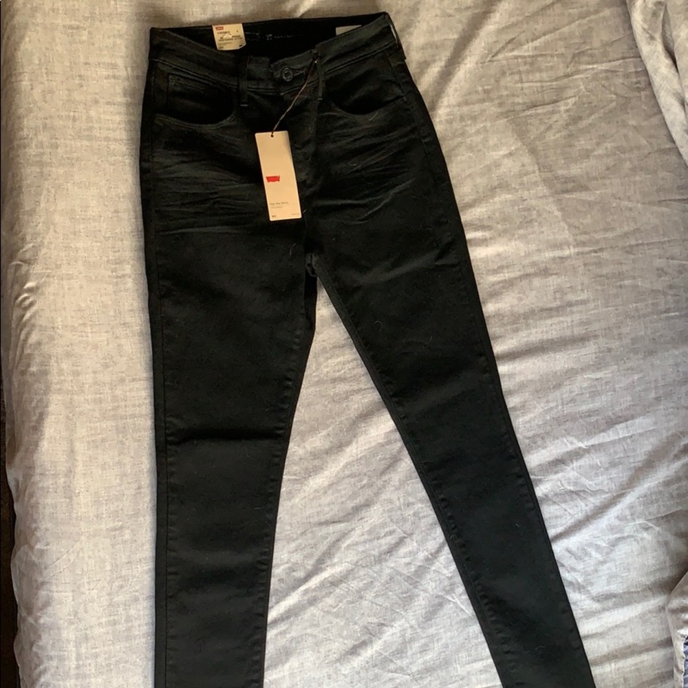 LEVIS high rise skinny jeans